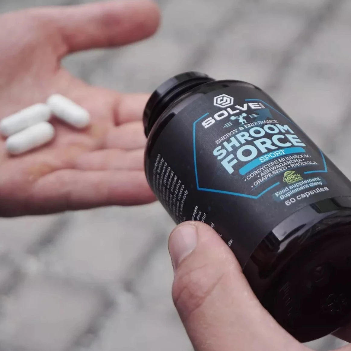 SolveLabs Shroom Force natural pre-workout for energy and endurance (view 4)