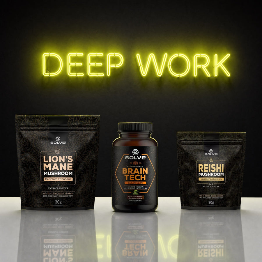 Löwenmähne, Brain Tech und Reishi unter einem Neonschild mit der Aufschrift Deep Work